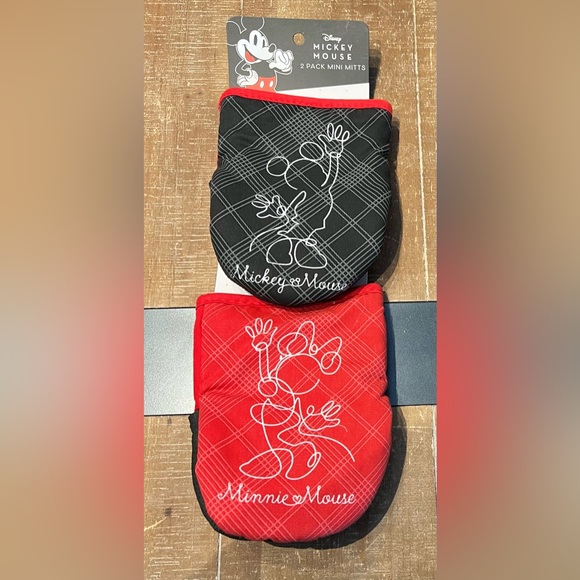 Disney 2PK Mini Oven Mitts Mickey & Minnie Kitchen Red & Black NWT - Picture 4 of 4